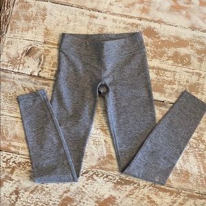 Ivivva heathered grey leggings size 8. EUC.